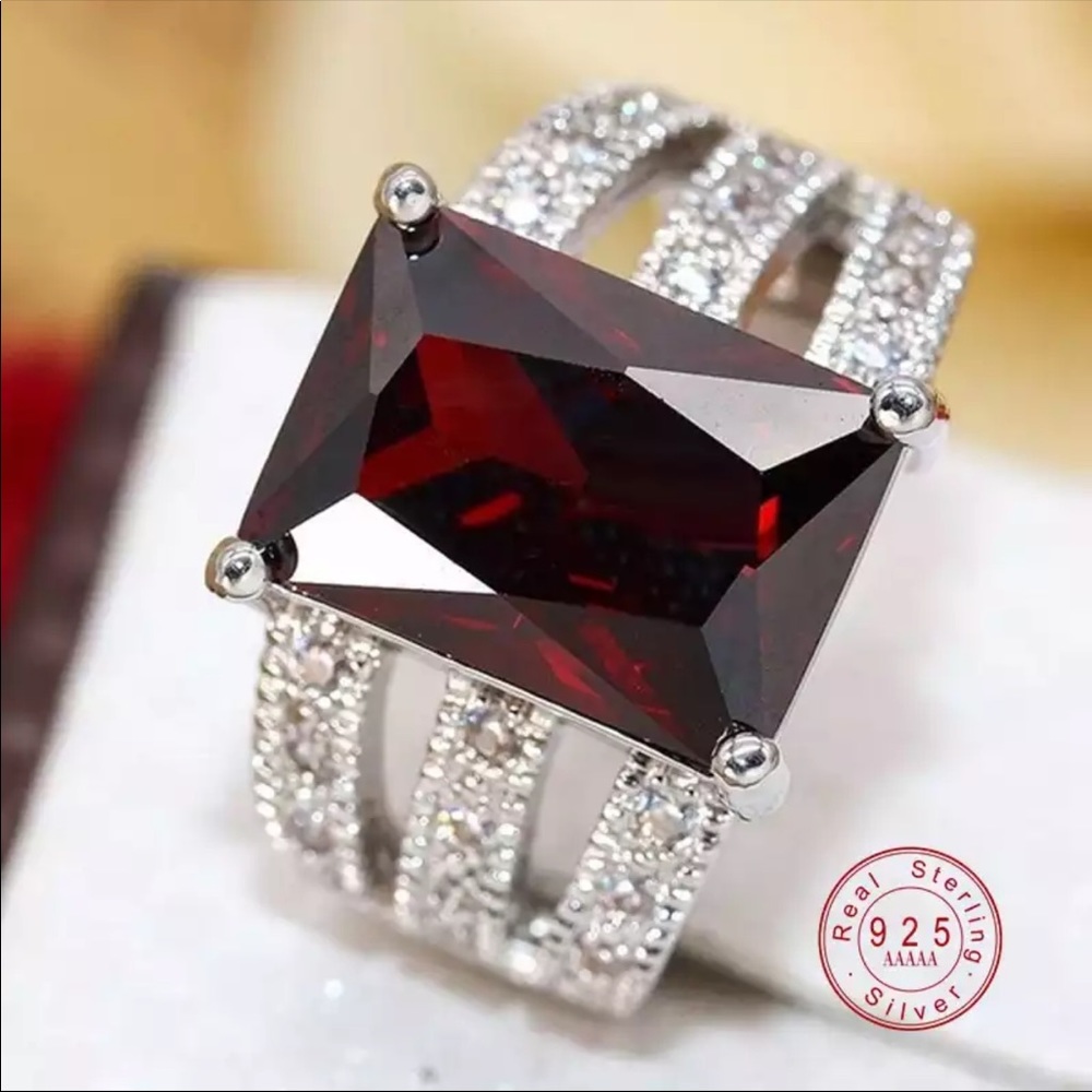 New red stone sterling silver engagement rock ring - Picture 3 of 4